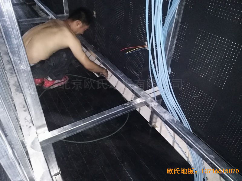 �ӱ��ȷ�����ͬ�ČW(xu��)У���_�\��ľ�ذ���b����