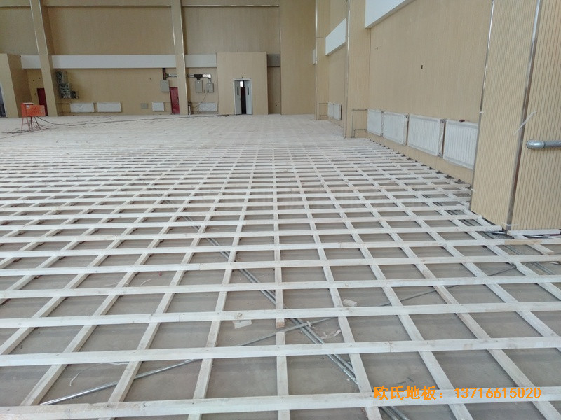 ɽ�|����ѩɽС�W�@���^�w��ľ�ذ尲�b����1